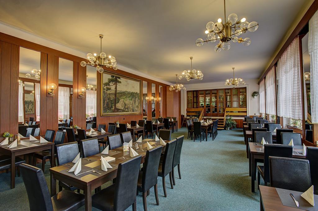 Parkhotel Skalni Mesto Jičín Eksteriør bilde